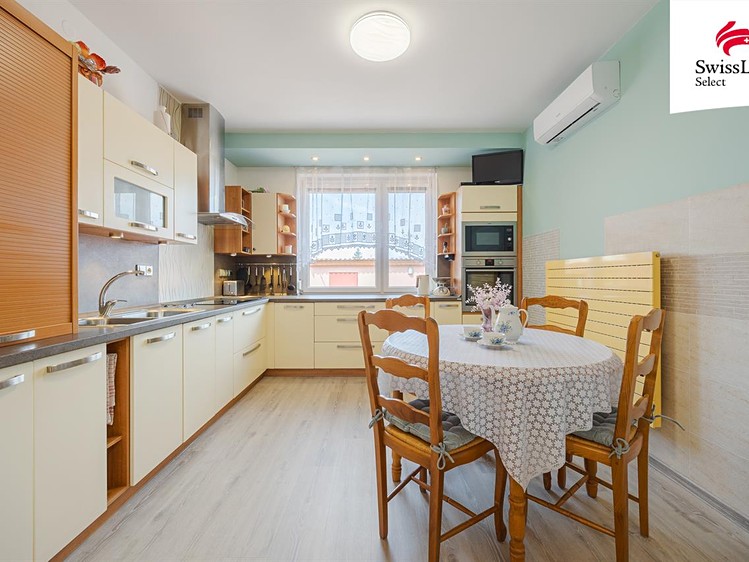 Prodej rodinného domu 123 m², pozemek 1 088 m² - foto 5