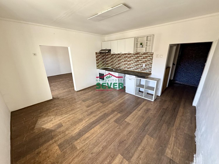 Pronájem rodinného domu 100 m², pozemek 233 m² - foto 3