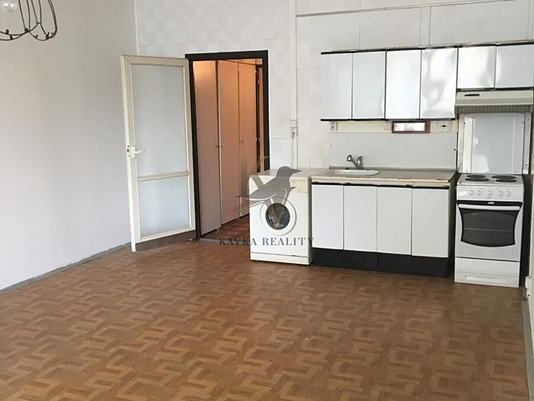 Prodej bytu 1+kk 33 m² - foto 3