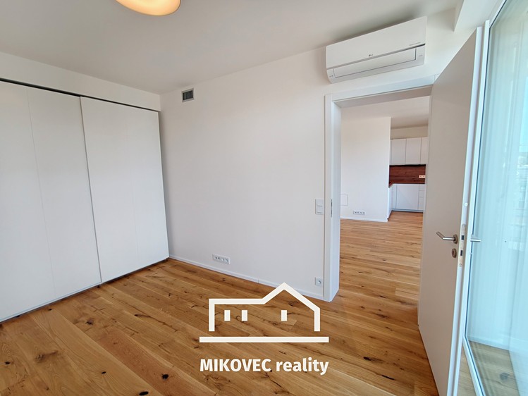 Pronájem bytu 2+kk 44 m² - foto 7
