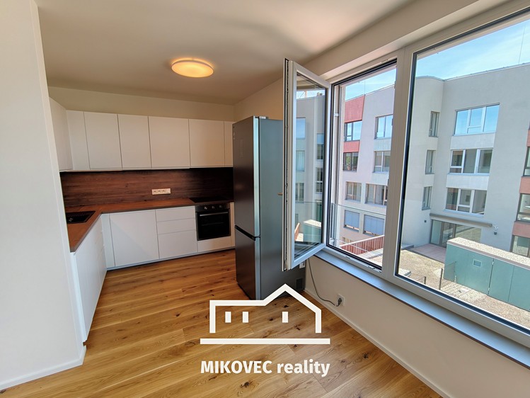 Pronájem bytu 2+kk 44 m² - foto 1