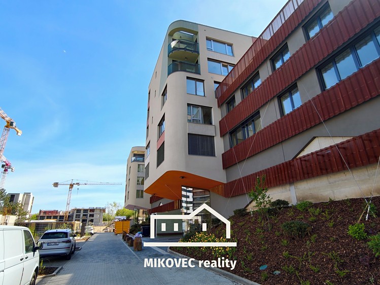 Pronájem bytu 2+kk 44 m² - foto 2