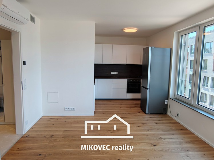 Pronájem bytu 2+kk 44 m² - foto 5