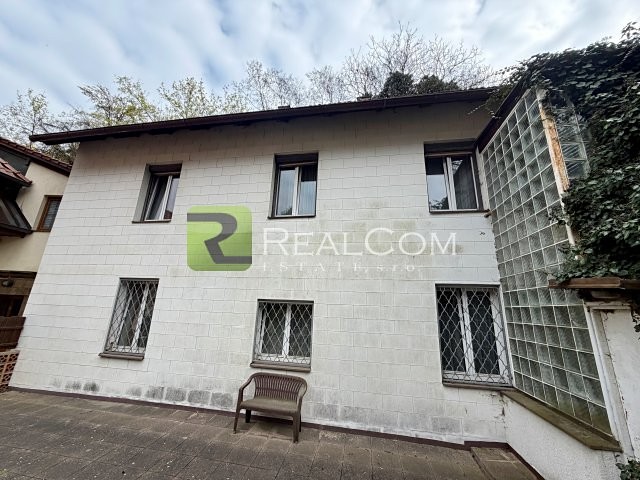 Prodej rodinného domu 191 m², pozemek 296 m² - foto 3