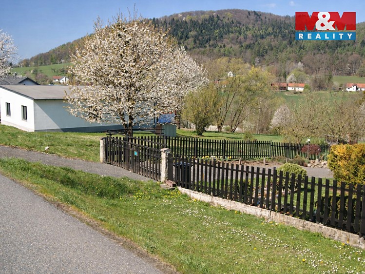 Prodej stavebního pozemku 993 m² - foto 7