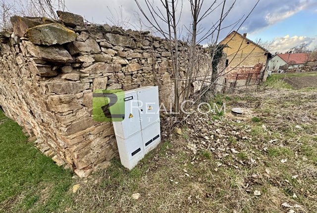 Prodej stavebního pozemku 961 m² - foto 3