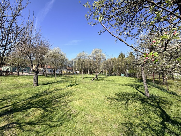 Prodej stavebního pozemku 1 341 m² - foto 2