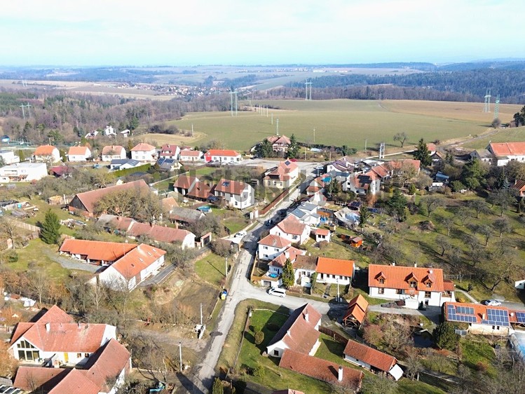 Prodej stavebního pozemku 408 m² - foto 4