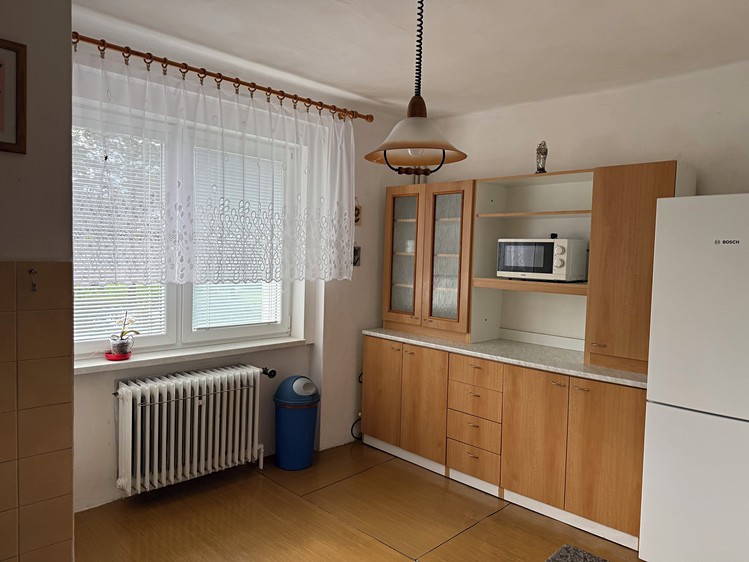 Prodej rodinného domu 198 m², pozemek 800 m² - foto 5