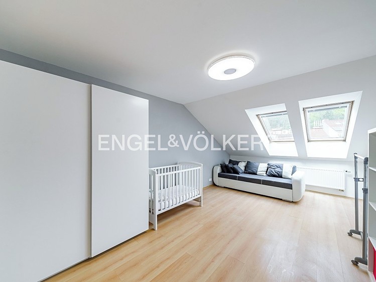 Pronájem bytu 3+kk 104 m² - foto 5