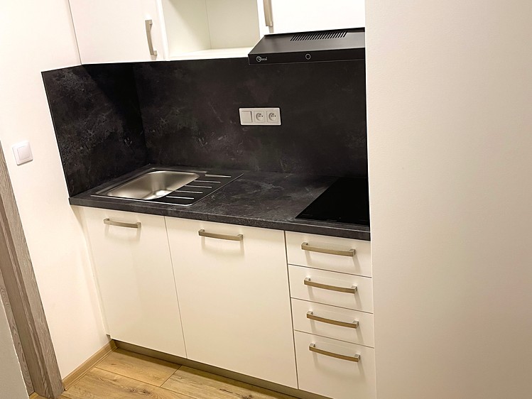 Pronájem bytu 1+kk 23 m² - foto 1