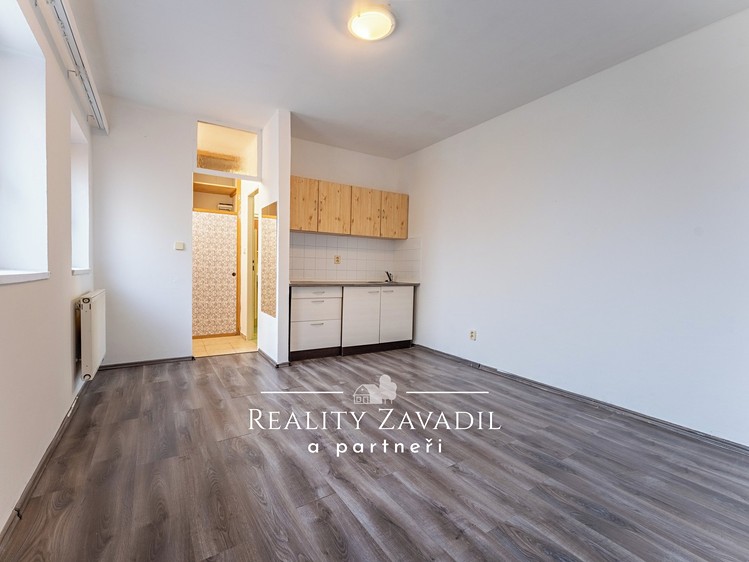 Prodej bytu 1+kk 21 m² (Jednopodlažní) - foto 1