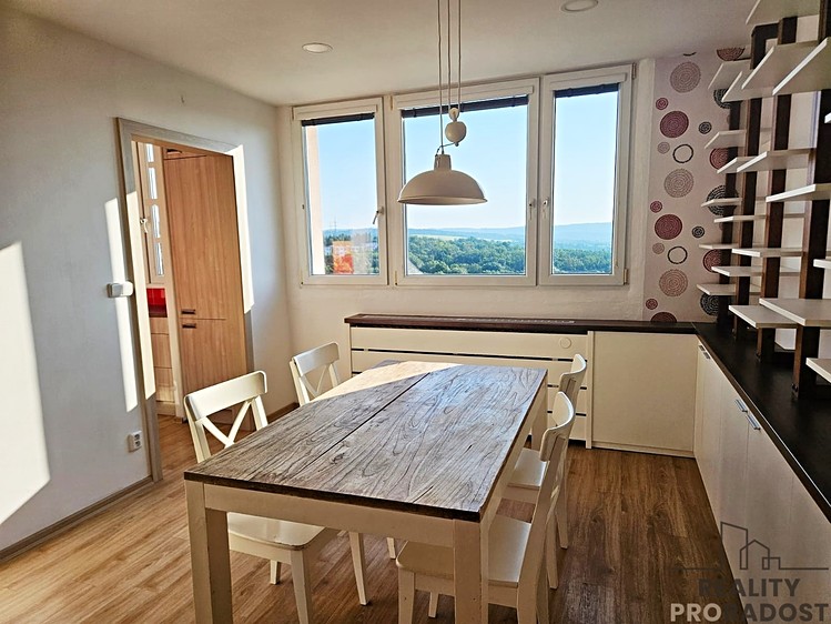Prodej bytu 3+1 74 m² - foto 1