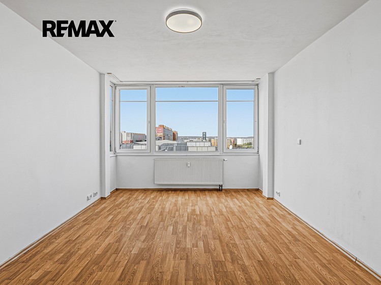Prodej bytu 1+1 36 m² (Jednopodlažní) - foto 2