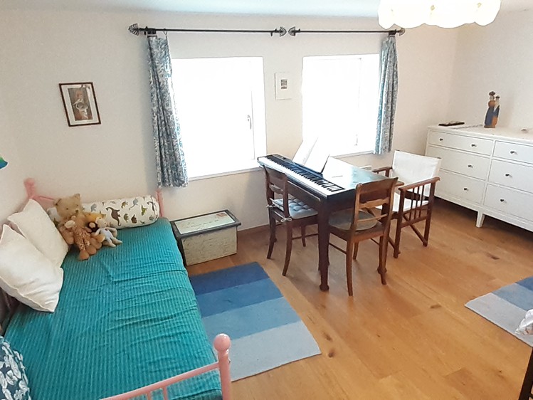 Prodej rodinného domu 96 m², pozemek 305 m² - foto 4