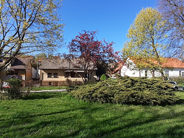 Prodej rodinného domu 96 m², pozemek 305 m² - foto 1