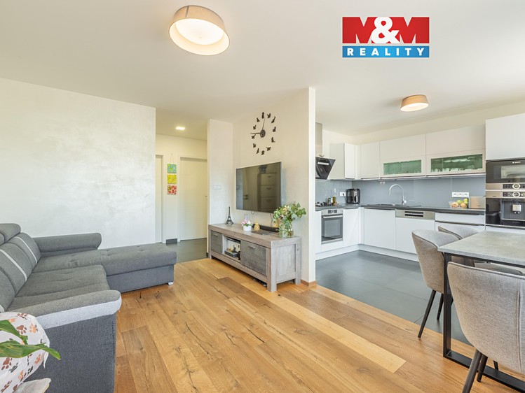 Prodej bytu 3+1 61 m² - foto 1