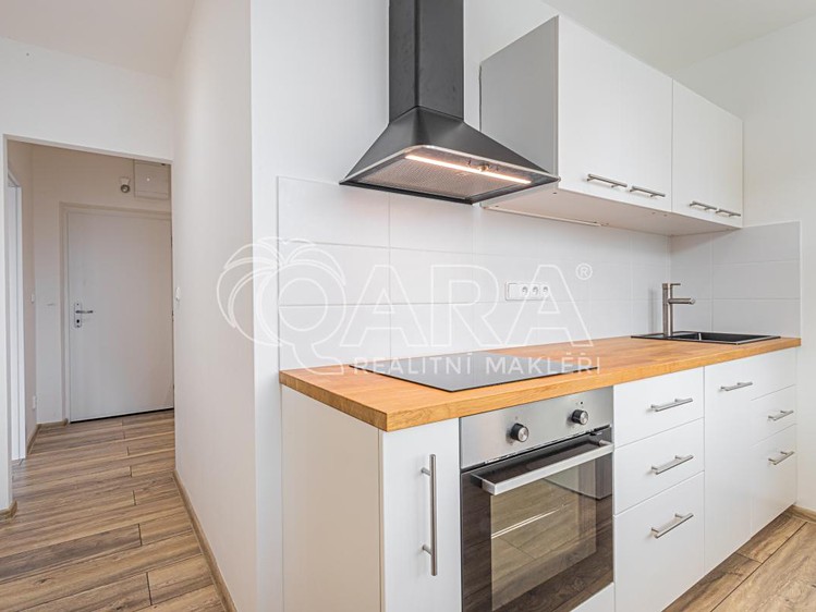 Pronájem bytu 2+1 52 m² (Jednopodlažní) - foto 2