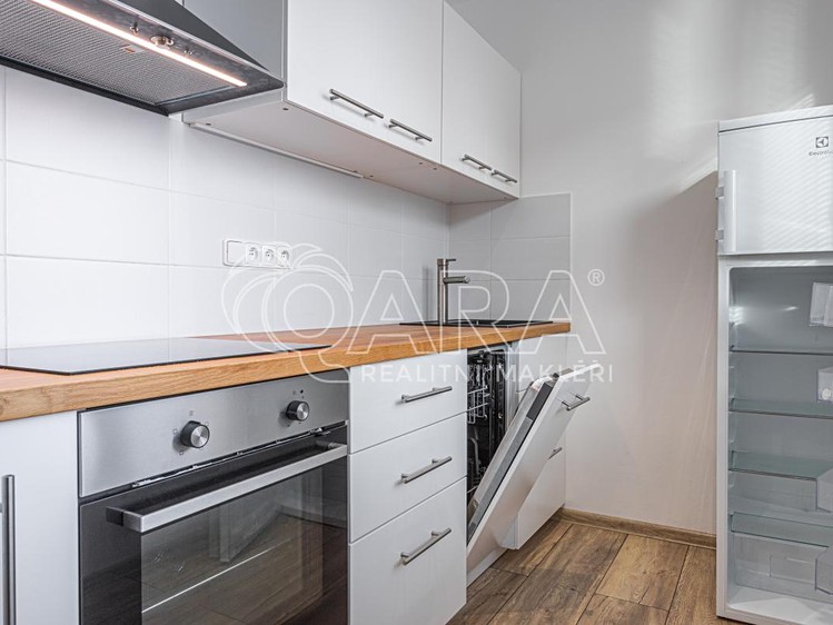 Pronájem bytu 2+1 52 m² (Jednopodlažní) - foto 3