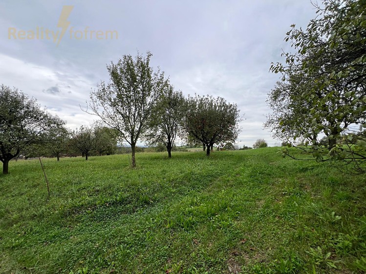 Prodej  stavebního pozemku 1 632 m² - foto 3