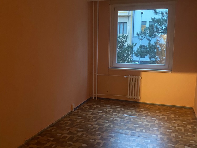 Prodej bytu 3+1 80 m² (Jednopodlažní) - foto 2