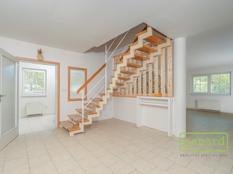 Prodej  rodinného domu 170 m², pozemek 1 071 m² - foto 7