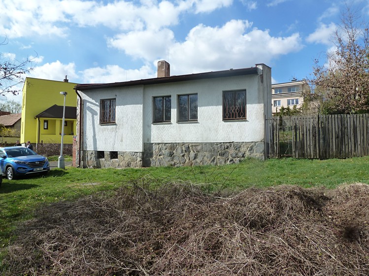 Prodej stavebního pozemku 740 m² - foto 8