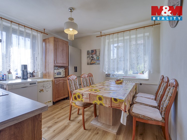 Prodej rodinného domu 159 m², pozemek 452 m² - foto 3