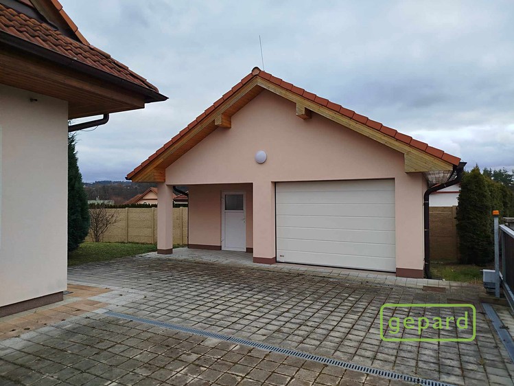 Prodej  rodinného domu 218 m², pozemek 1 352 m² - foto 8
