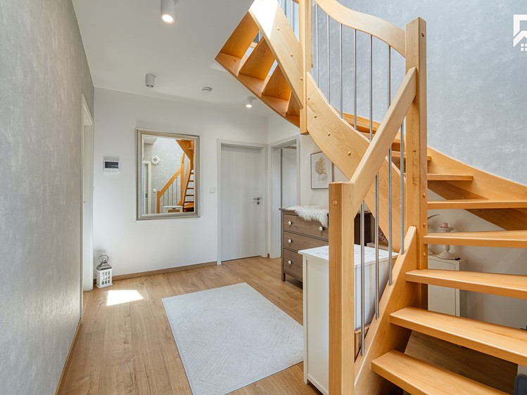 Pronájem rodinného domu 135 m², pozemek 638 m² - foto 6