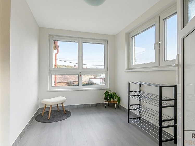 Prodej rodinného domu 200 m², pozemek 1 688 m² - foto 8