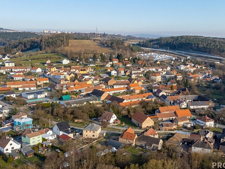 Prodej rodinného domu 200 m², pozemek 1 688 m² - foto 7