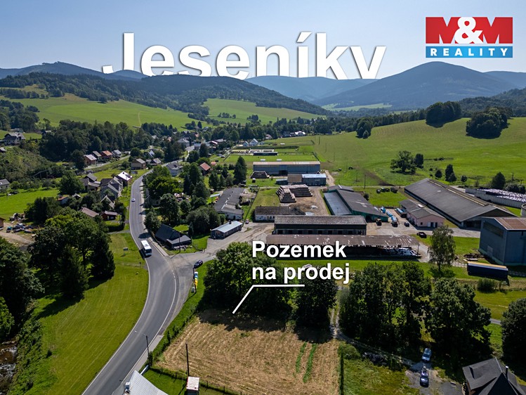 Prodej stavebního pozemku 1 727 m² - foto 3