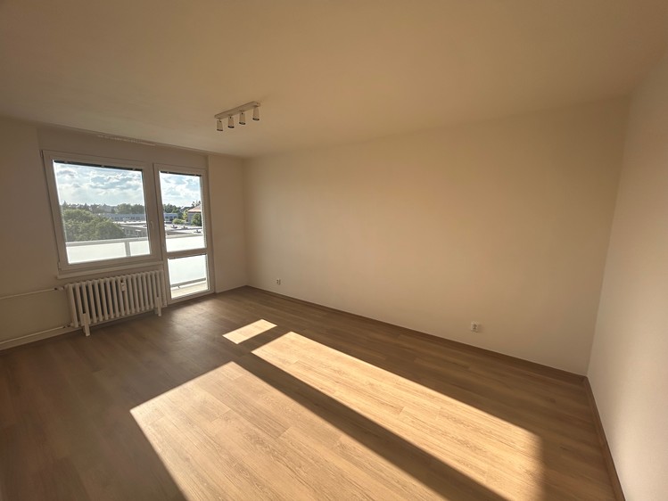 Pronájem bytu 2+kk 61 m² (Jednopodlažní) - foto 6
