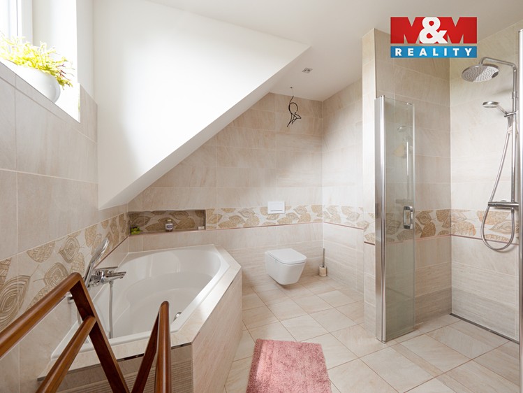 Prodej rodinného domu 125 m², pozemek 606 m² - foto 4