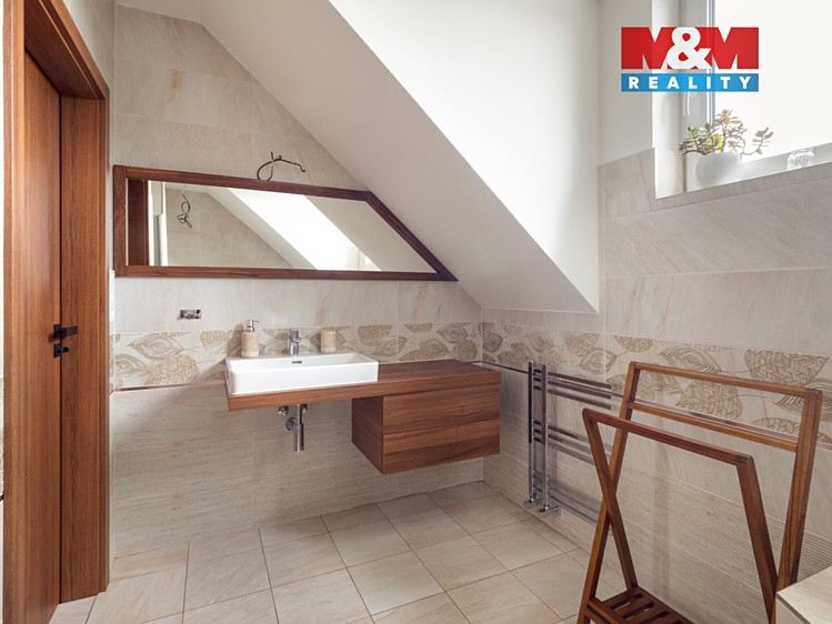 Prodej rodinného domu 125 m², pozemek 606 m² - foto 5