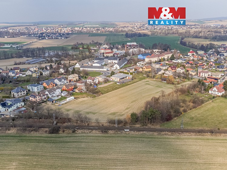 Prodej stavebního pozemku 4 204 m² - foto 1