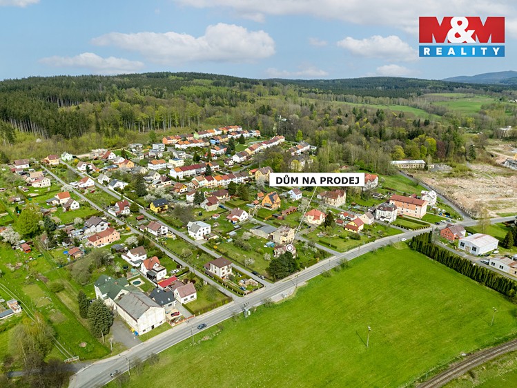 Prodej rodinného domu 200 m², pozemek 1 442 m² - foto 7
