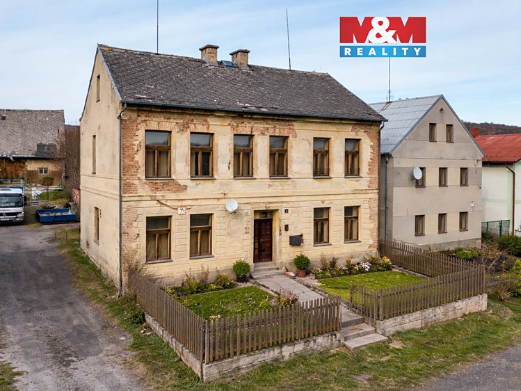 Prodej rodinného domu 200 m², pozemek 2 615 m² - foto 1