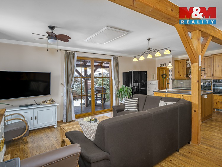 Prodej  rodinného domu 139 m², pozemek 977 m² - foto 5