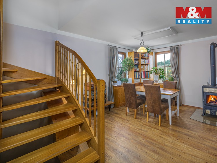 Prodej  rodinného domu 139 m², pozemek 977 m² - foto 6