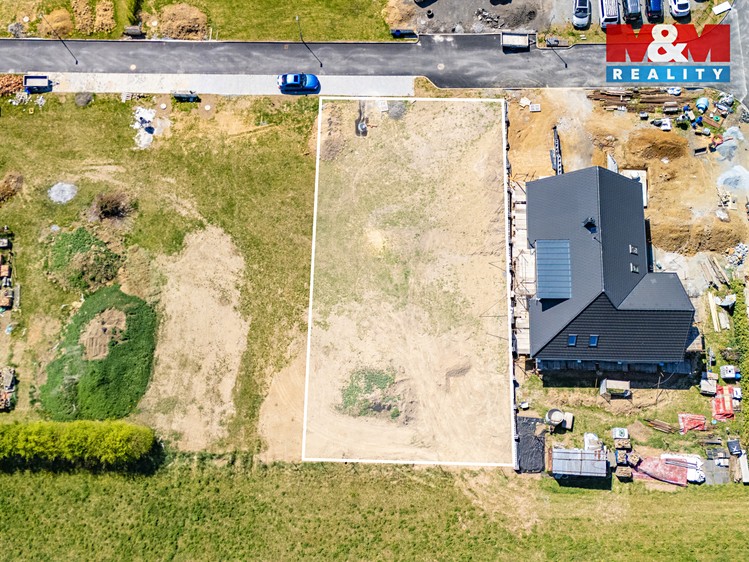 Prodej stavebního pozemku 747 m² - foto 2