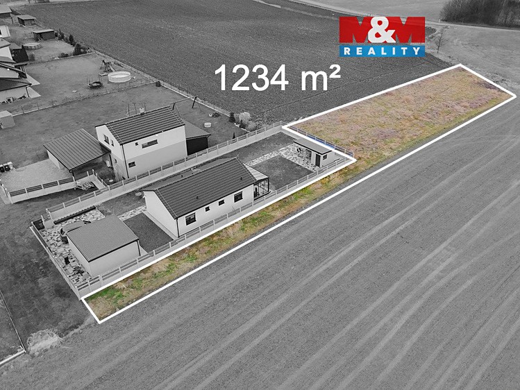 Prodej stavebního pozemku 1 344 m² - foto 1