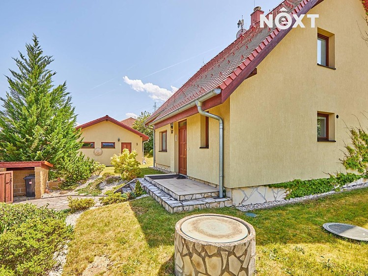 Prodej rodinného domu 125 m², pozemek 2 249 m² - foto 1