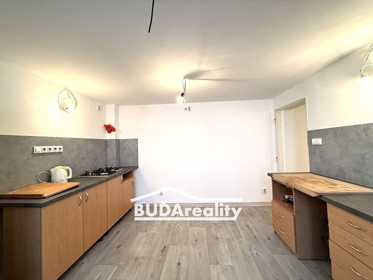 Prodej  rodinného domu 70 m², pozemek 179 m² - foto 7