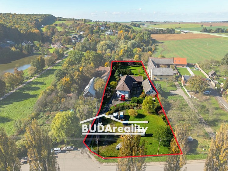 Prodej  rodinného domu 612 m², pozemek 4 211 m² - foto 6