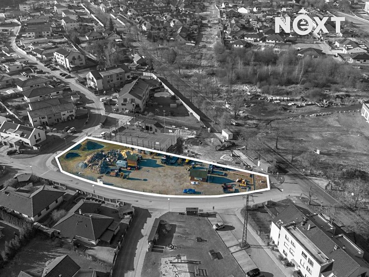 Prodej stavebního pozemku 2 337 m² - foto 8