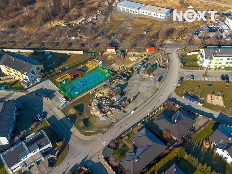 Prodej stavebního pozemku 2 337 m² - foto 2