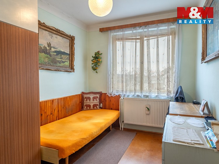 Prodej rodinného domu 205 m², pozemek 646 m² - foto 6