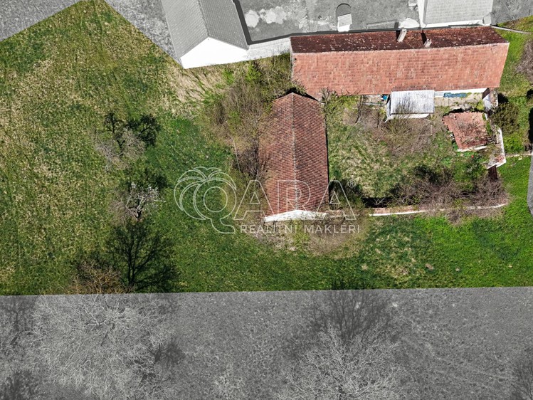 Prodej rodinného domu 83 m², pozemek 2 745 m² - foto 3